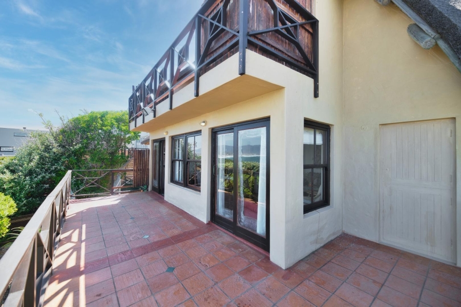 5 Bedroom Property for Sale in De Kelders Western Cape